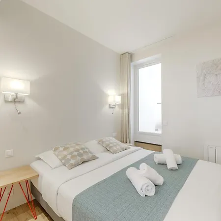 Jardin Saint Honore Apartments-3